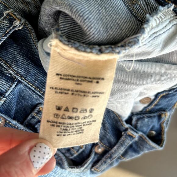 We the Free People Jeans Size 24 Sabrina Super Skinny Distressed Raw Hem Denim - Picture 7 of 7
